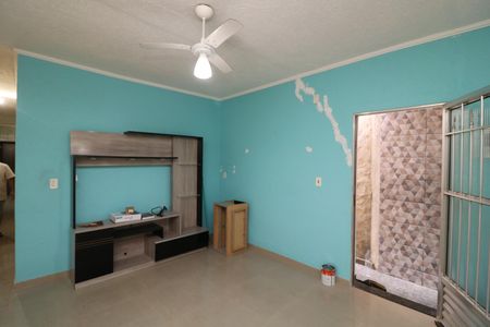 Casa para alugar com 125m², 2 quartos e 2 vagasSala