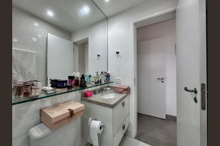 Apartamento à venda com 74m², 2 quartos e 1 vagaBanheiro Suíte