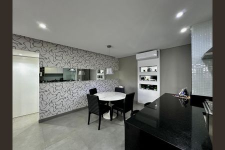 Apartamento à venda com 74m², 2 quartos e 1 vagaSala