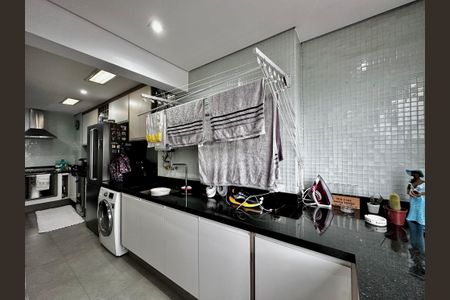 Apartamento à venda com 74m², 2 quartos e 1 vagaÁrea de Serviço