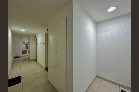 Apartamento à venda com 74m², 2 quartos e 1 vagaHall Apartamento