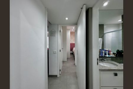 Apartamento à venda com 74m², 2 quartos e 1 vagaCorredor Quartos