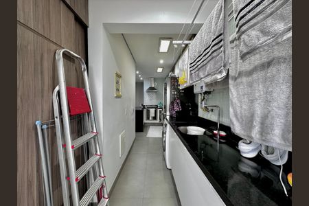 Apartamento à venda com 74m², 2 quartos e 1 vagaÁrea de Serviço