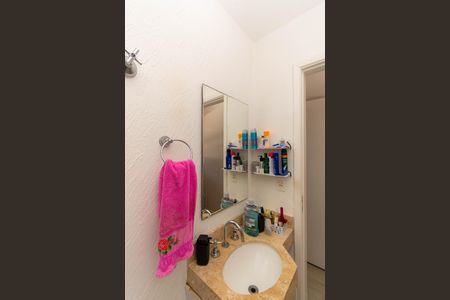 Casa de condomínio à venda com 163m², 3 quartos e 3 vagas Casa de condomínio à venda com 163m², 3 quartos e 3 vagasBanheiro 3