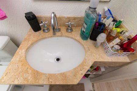 Casa de condomínio à venda com 163m², 3 quartos e 3 vagas Casa de condomínio à venda com 163m², 3 quartos e 3 vagasBanheiro 3