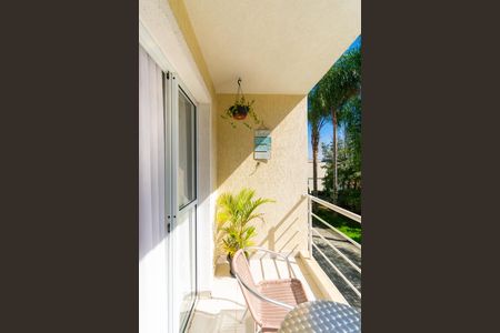 Casa de condomínio à venda com 163m², 3 quartos e 3 vagas Casa de condomínio à venda com 163m², 3 quartos e 3 vagasVaranda da Sala