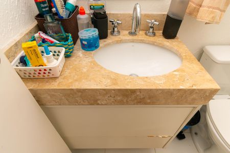 Casa de condomínio à venda com 163m², 3 quartos e 3 vagas Casa de condomínio à venda com 163m², 3 quartos e 3 vagasBanheiro da Suíte 2