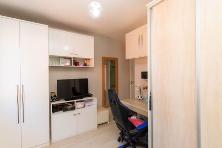 Casa de condomínio à venda com 163m², 3 quartos e 3 vagas Casa de condomínio à venda com 163m², 3 quartos e 3 vagasQuarto