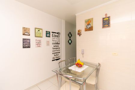 Casa de condomínio à venda com 163m², 3 quartos e 3 vagas Casa de condomínio à venda com 163m², 3 quartos e 3 vagasCozinha