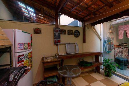 Casa de condomínio à venda com 163m², 3 quartos e 3 vagas Casa de condomínio à venda com 163m², 3 quartos e 3 vagasÁrea gourmet - Churrasqueira