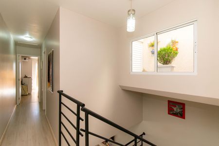 Casa de condomínio à venda com 163m², 3 quartos e 3 vagas Casa de condomínio à venda com 163m², 3 quartos e 3 vagasCorredor