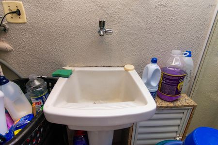 Casa de condomínio à venda com 163m², 3 quartos e 3 vagas Casa de condomínio à venda com 163m², 3 quartos e 3 vagasÁrea de Serviço