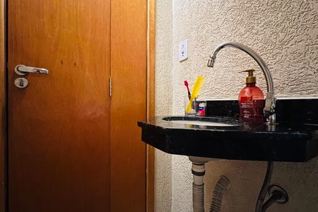 Casa à venda com 96m², 3 quartos e 4 vagas Casa à venda com 96m², 3 quartos e 4 vagasLavabo