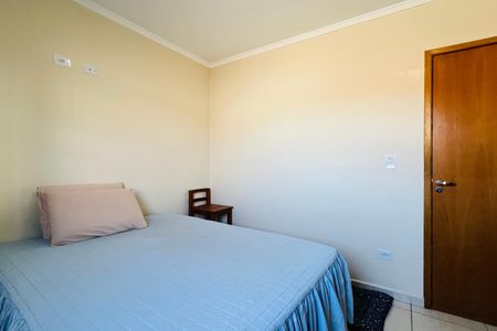 Casa à venda com 96m², 3 quartos e 4 vagas Casa à venda com 96m², 3 quartos e 4 vagasQuarto 2