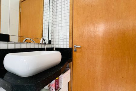 Casa à venda com 96m², 3 quartos e 4 vagas Casa à venda com 96m², 3 quartos e 4 vagasBanheiro