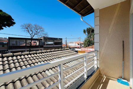 Casa à venda com 96m², 3 quartos e 4 vagas Casa à venda com 96m², 3 quartos e 4 vagasVaranda da Suíte