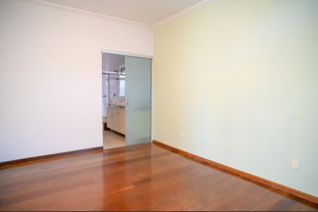 Casa à venda com 290m², 4 quartos e 3 vagas Casa à venda com 290m², 4 quartos e 3 vagasQuarto 3 - Suite