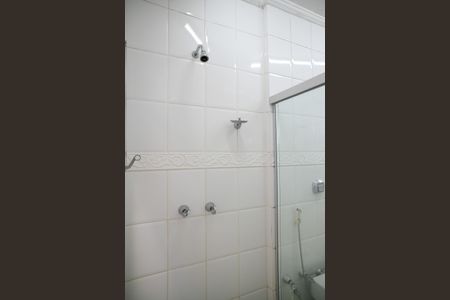 Casa à venda com 290m², 4 quartos e 3 vagas Casa à venda com 290m², 4 quartos e 3 vagasBanheiro da Suite 1