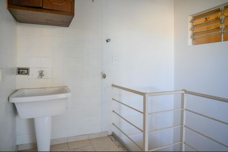 Casa à venda com 290m², 4 quartos e 3 vagas Casa à venda com 290m², 4 quartos e 3 vagasÁrea de Serviço