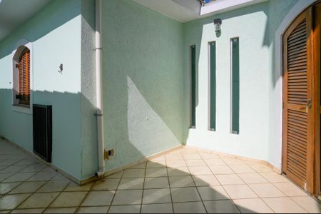 Casa à venda com 290m², 4 quartos e 3 vagas Casa à venda com 290m², 4 quartos e 3 vagasQuintal