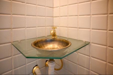 Casa à venda com 290m², 4 quartos e 3 vagas Casa à venda com 290m², 4 quartos e 3 vagasLavabo - Sala de TV