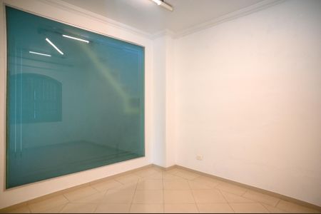 Casa à venda com 290m², 4 quartos e 3 vagas Casa à venda com 290m², 4 quartos e 3 vagasEscritório