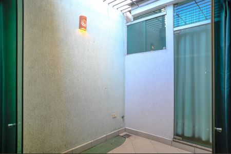 Casa à venda com 290m², 4 quartos e 3 vagas Casa à venda com 290m², 4 quartos e 3 vagasVaranda das Suites