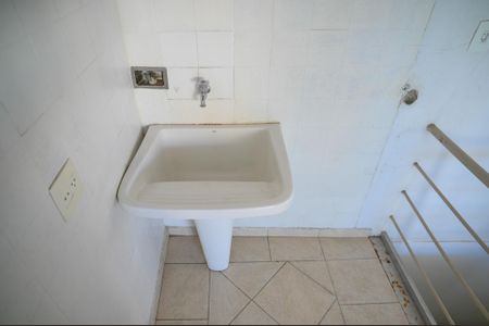 Casa à venda com 290m², 4 quartos e 3 vagas Casa à venda com 290m², 4 quartos e 3 vagasÁrea de Serviço