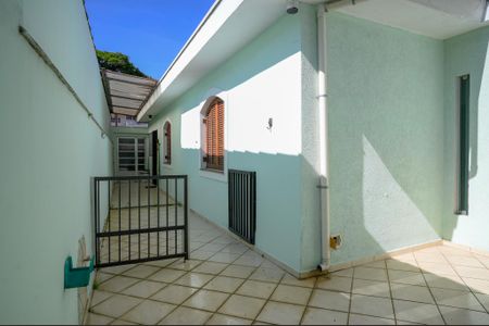 Casa à venda com 290m², 4 quartos e 3 vagas Casa à venda com 290m², 4 quartos e 3 vagasQuintal