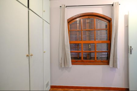 Casa à venda com 290m², 4 quartos e 3 vagas Casa à venda com 290m², 4 quartos e 3 vagasQuarto de Serviço