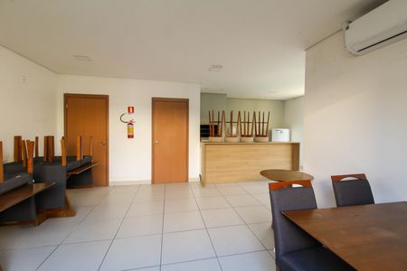 Apartamento para alugar com 52m², 2 quartos e 1 vaga Apartamento para alugar com 52m², 2 quartos e 1 vagaÁrea comum - Salão de festas