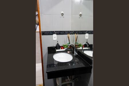 Casa à venda com 208m², 4 quartos e 2 vagasBanheiro Social 2