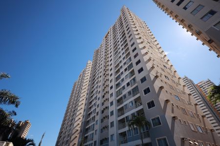 Apartamento para alugar com 57m², 2 quartos e 1 vagaFachada