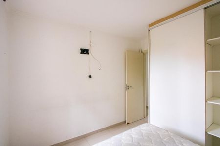 Quarto 1 de apartamento para alugar com 2 quartos, 45m² em Parque São Vicente, Mauá