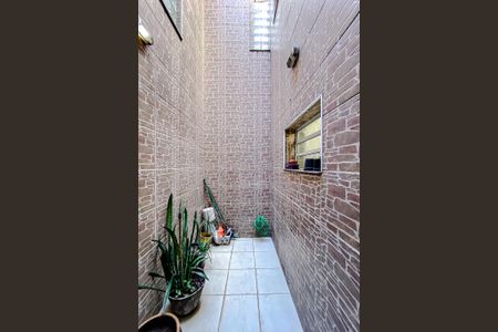 Casa à venda com 100m², 2 quartos e 1 vagaVaranda