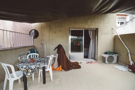 Casa à venda com 202m², 4 quartos e 2 vagas Casa à venda com 202m², 4 quartos e 2 vagasQuarto 2