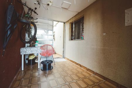 Casa à venda com 202m², 4 quartos e 2 vagas Casa à venda com 202m², 4 quartos e 2 vagasHall de entrada