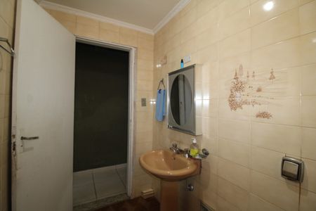 Casa à venda com 202m², 4 quartos e 2 vagasLavabo