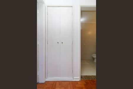 Apartamento à venda com 85m², 2 quartos e sem vagaCorredor