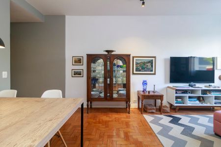 Apartamento à venda com 85m², 2 quartos e sem vagaSala