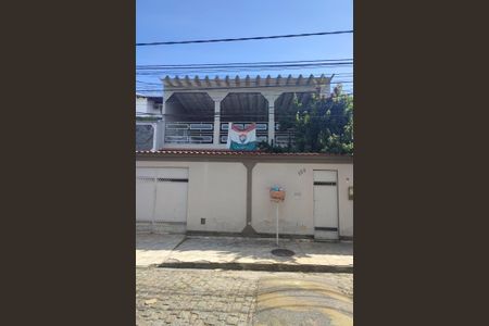 Casa de condomínio à venda com 243m², 4 quartos e 3 vagasFachada