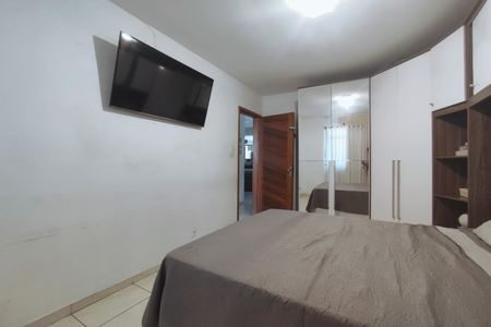 Casa de condomínio à venda com 243m², 4 quartos e 3 vagasQuarto 1