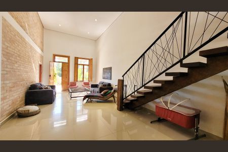 Casa de condomínio à venda com 250m², 2 quartos e 2 vagas Casa de condomínio à venda com 250m², 2 quartos e 2 vagasSala