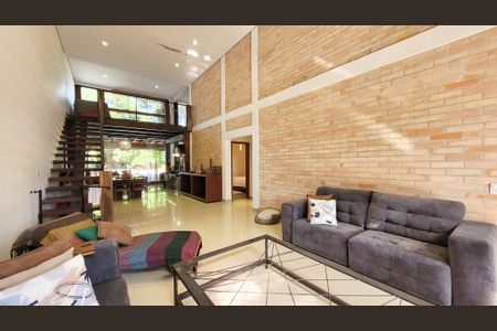 Casa de condomínio à venda com 250m², 2 quartos e 2 vagas Casa de condomínio à venda com 250m², 2 quartos e 2 vagasSala