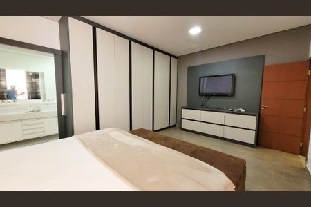 Casa de condomínio à venda com 250m², 2 quartos e 2 vagas Casa de condomínio à venda com 250m², 2 quartos e 2 vagasSuite 1