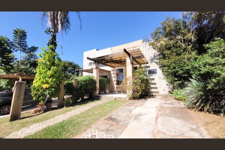 Casa de condomínio à venda com 250m², 2 quartos e 2 vagas Casa de condomínio à venda com 250m², 2 quartos e 2 vagasGaragem