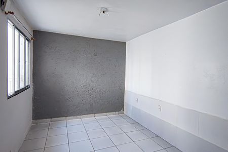 Casa para alugar com 200m², 2 quartos e sem vaga Casa para alugar com 200m², 2 quartos e sem vagaSala