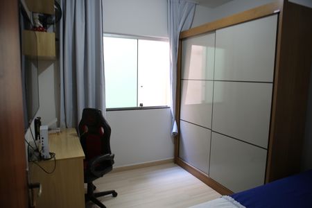 Casa à venda com 176m², 3 quartos e 2 vagasQuarto 1