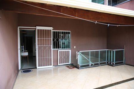 Casa à venda com 176m², 3 quartos e 2 vagasArea comum