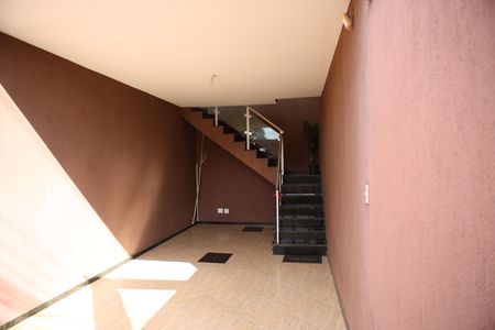 Casa à venda com 176m², 3 quartos e 2 vagasArea comum